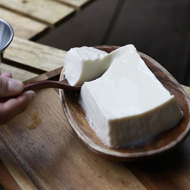 東学坊では手作りのお豆腐をご提供しています。